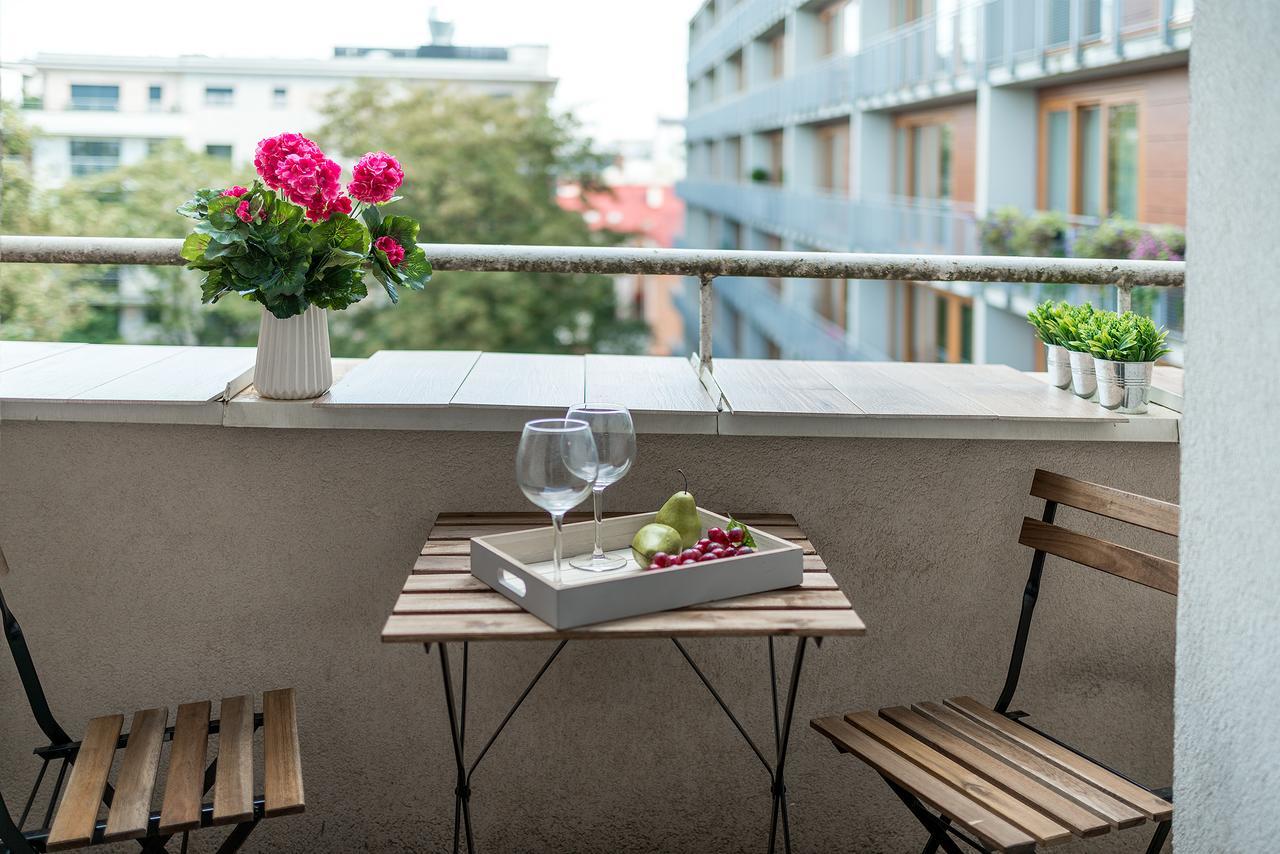 P&O Apartments Emilii Plater Varsovie Extérieur photo